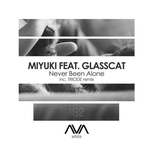 Miyuki feat. Glasscat – Never Been Alone (Extended Mix)