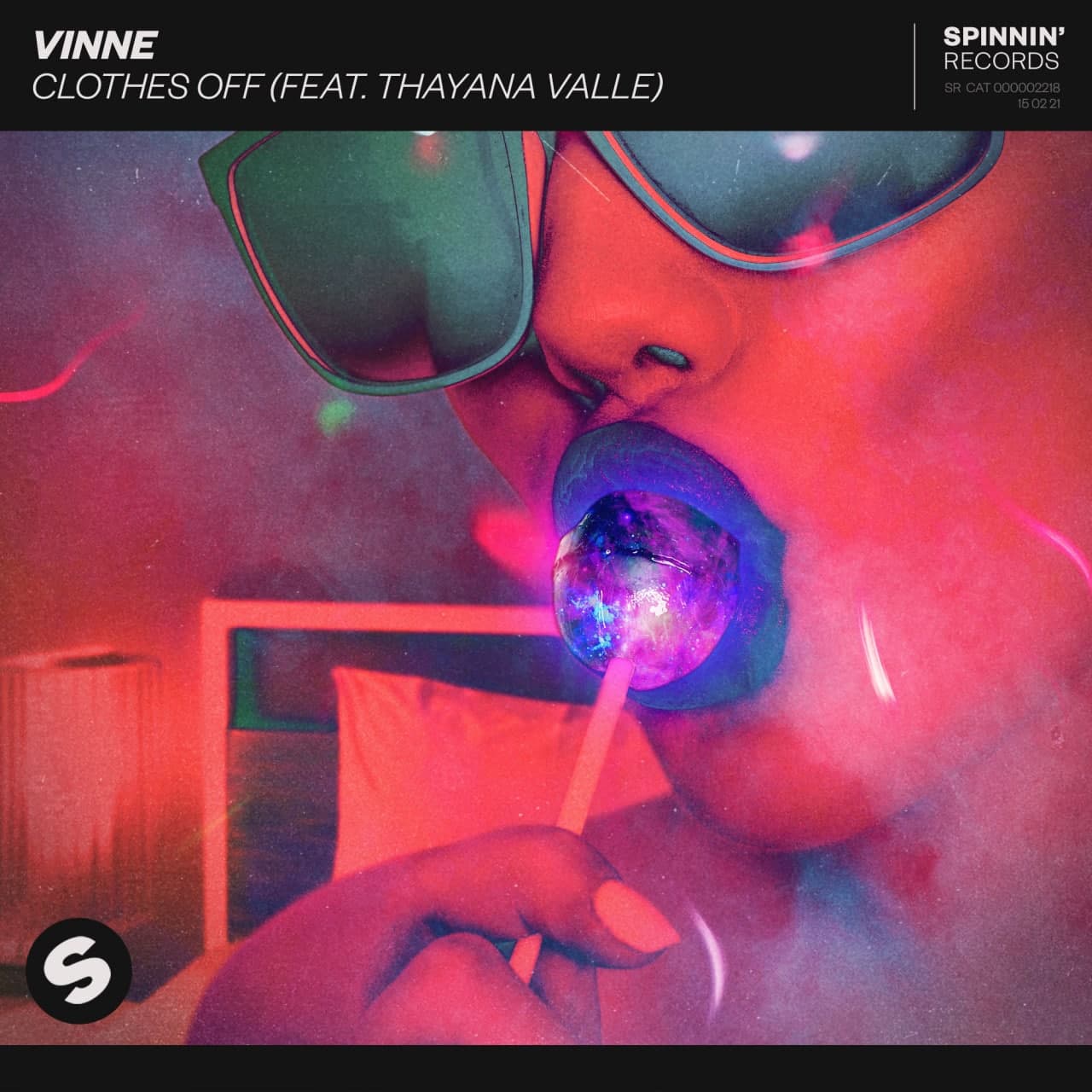 Vinne - Clothes Off (Feat. Thayana Valle) (Extended Mix)