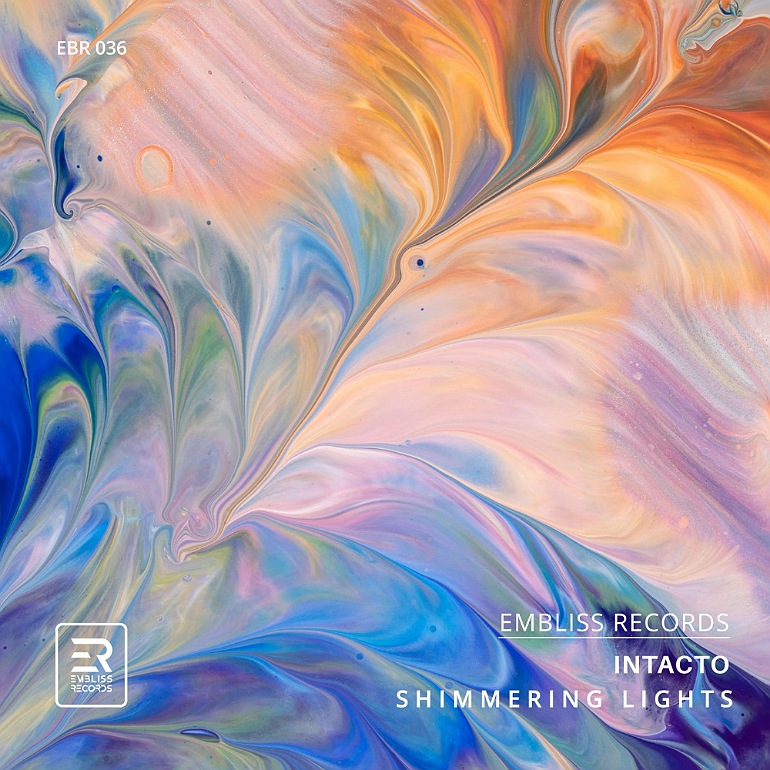 Intacto - Shimmering Lights (Extended Mix)