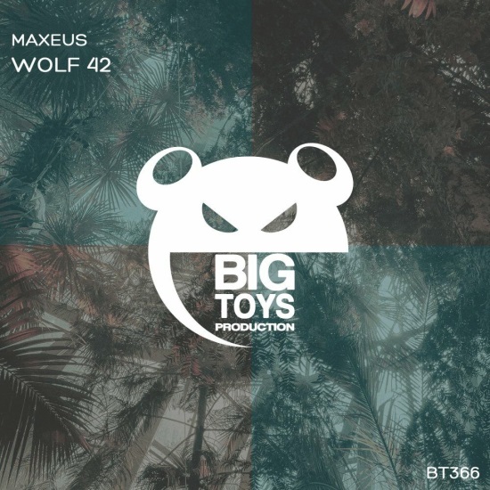 Maxeus - Wolf 42 (Extended Mix)