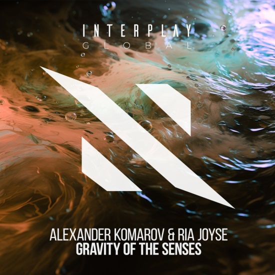 Alexander Komarov & Ria Joyse - Gravity Of The Senses (Extended Mix)