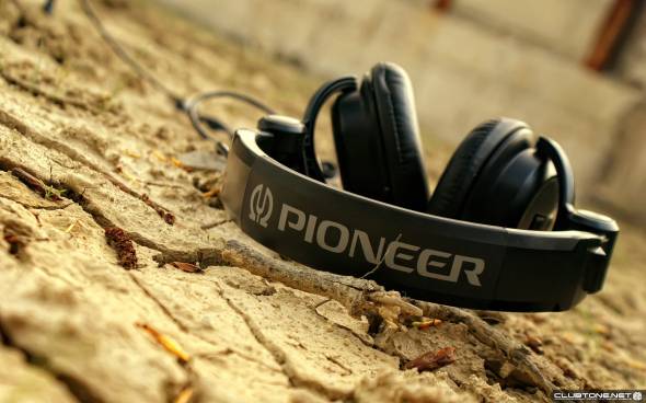 Pioneer Headphones предпросмотр